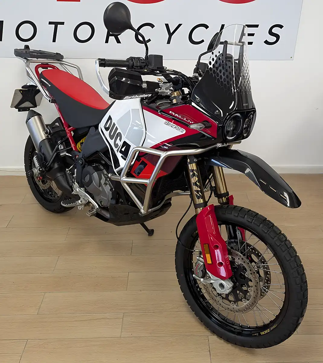 Used 2024 Ducati Desertx 937 Rally Multicolour - Interior and Exterior details 6