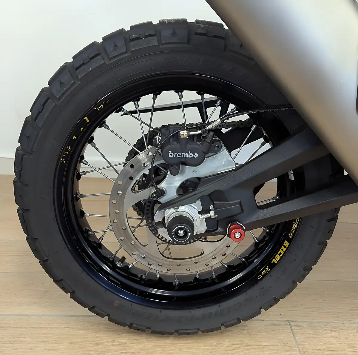 Used 2024 Ducati Desertx 937 Rally Multicolour - Interior and Exterior details 9