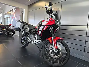 Used 2024 Ducati Desertx Discovery Red - Interior and Exterior details 2