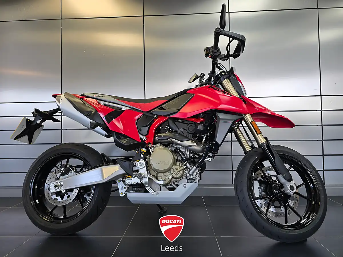Used 2024 Ducati Hypermotard 698 Mono Red - Front View