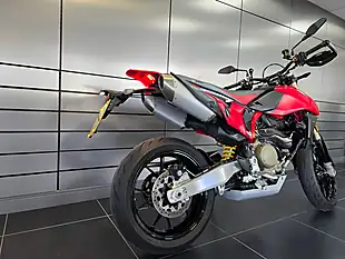 Used 2024 Ducati Hypermotard 698 Mono Red - Interior and Exterior details 3