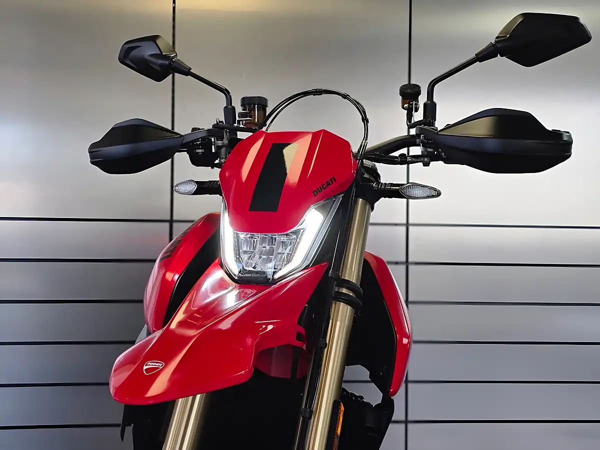Used 2024 Ducati Hypermotard 698 Mono Red - Interior and Exterior details 9