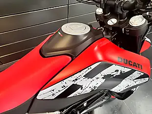 Used 2024 Ducati Hypermotard 950 Multi-Coloured - Interior and Exterior details 12