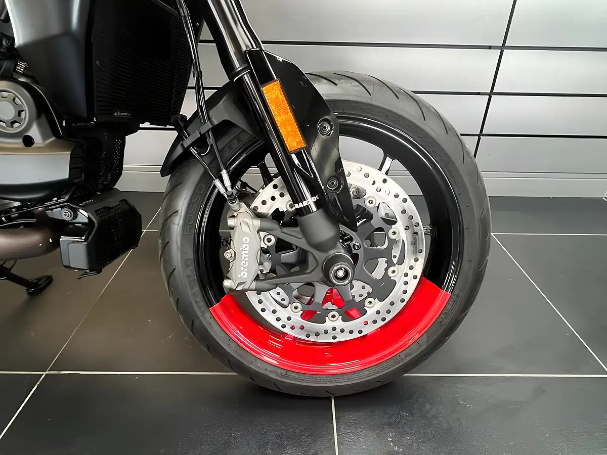 Used 2024 Ducati Hypermotard 950 Multi-Coloured - Interior and Exterior details 13