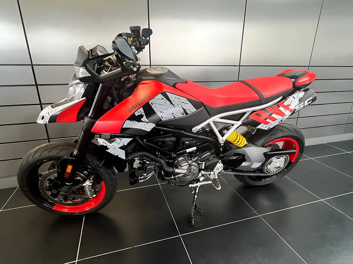 Used 2024 Ducati Hypermotard 950 Multi-Coloured - Interior and Exterior details 6