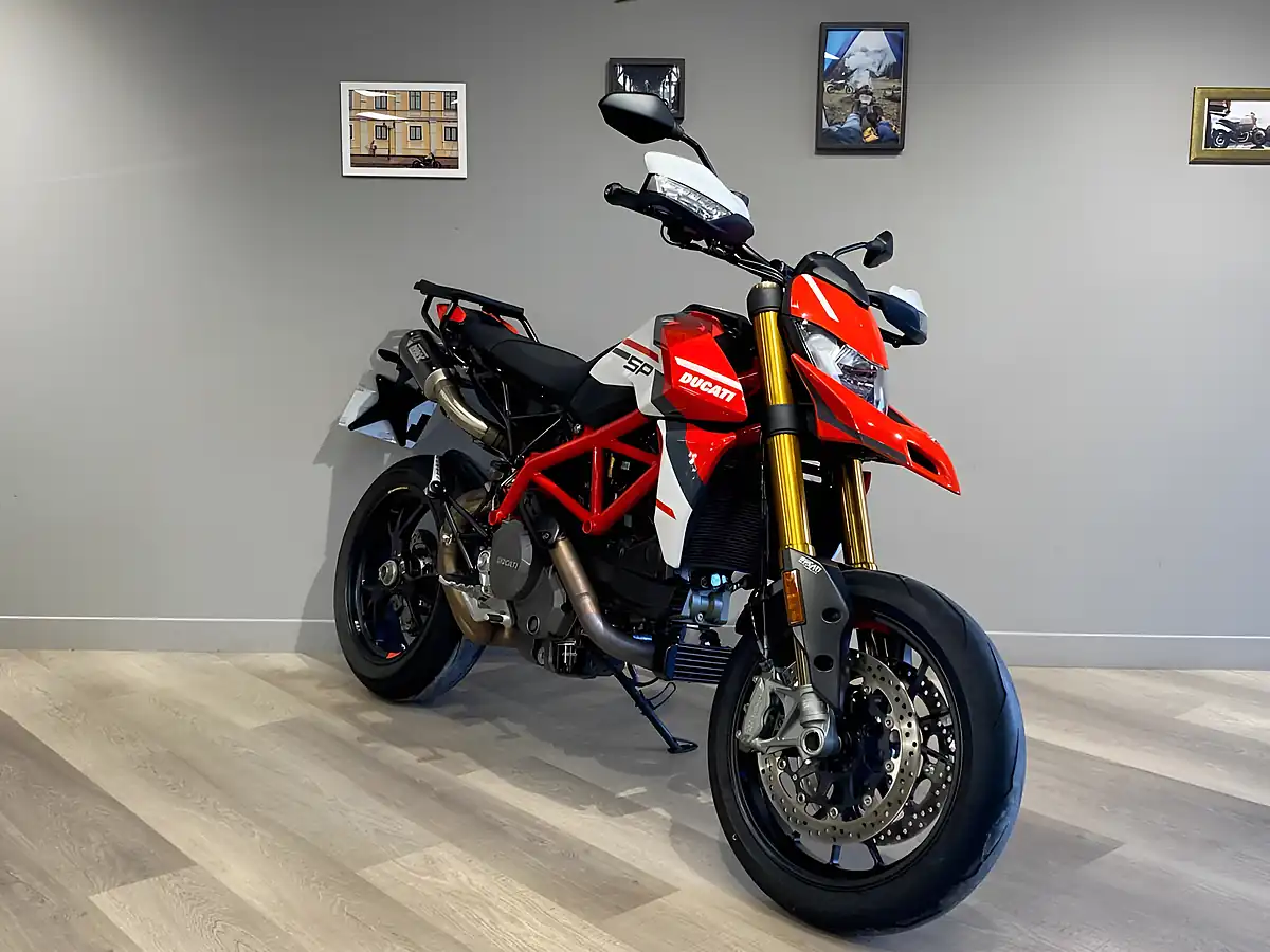 Used 2024 Ducati Hypermotard 950 Sp - Interior and Exterior details 3