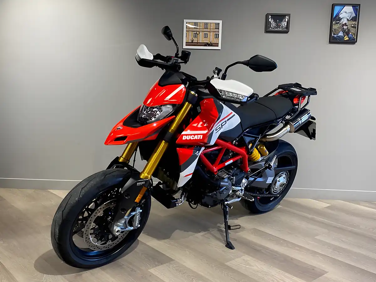 Used 2024 Ducati Hypermotard 950 Sp - Interior and Exterior details 4