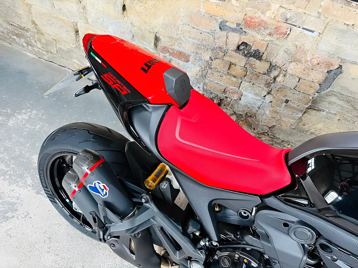 Used 2024 Ducati Monster 937 Sp Black - Interior and Exterior details 9