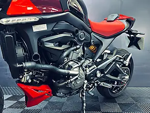 Used 2024 Ducati Monster 937 Sp Black - Interior and Exterior details 11