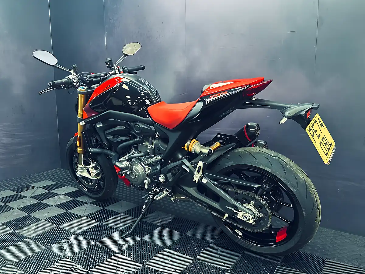 Used 2024 Ducati Monster 937 Sp Black - Interior and Exterior details 14