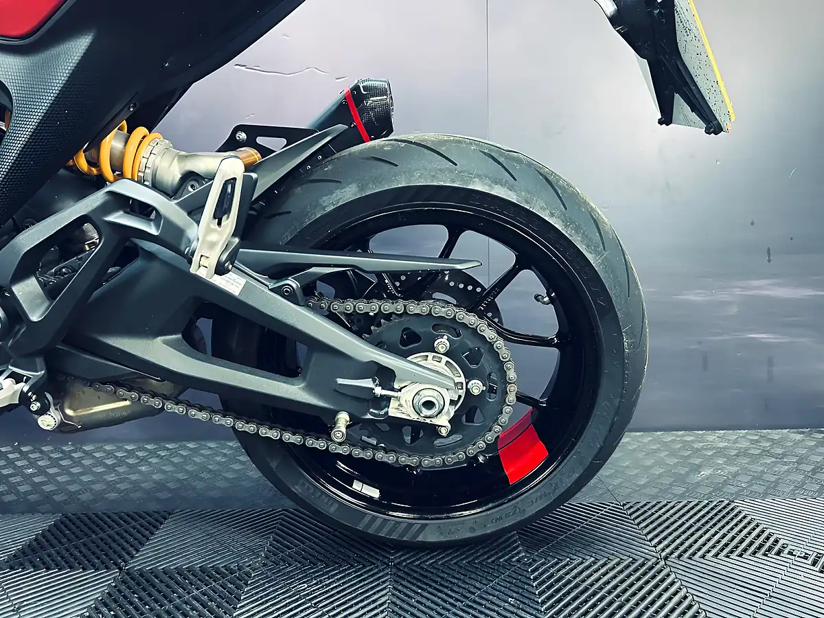 Used 2024 Ducati Monster 937 Sp Black - Interior and Exterior details 18