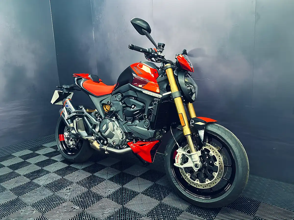 Used 2024 Ducati Monster 937 Sp Black - Interior and Exterior details 4