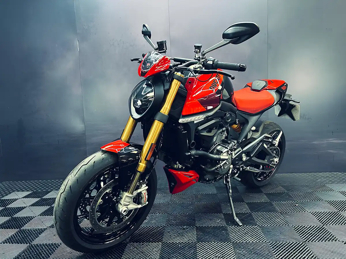 Used 2024 Ducati Monster 937 Sp Black - Interior and Exterior details 5