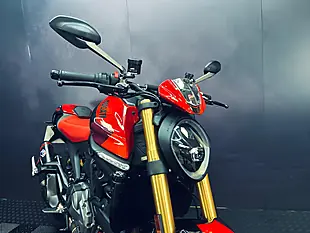 Used 2024 Ducati Monster 937 Sp Black - Interior and Exterior details 8
