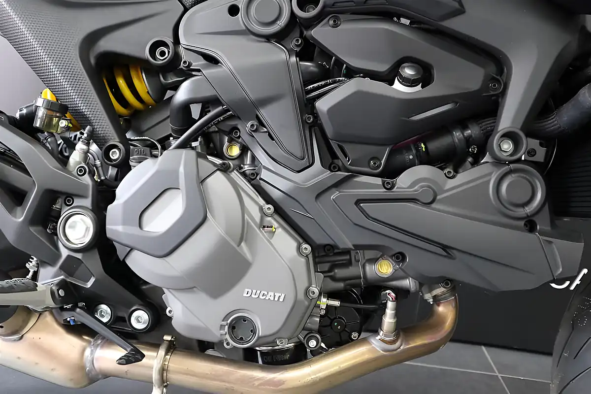 Used 2024 Ducati Monster Plus Red - Interior and Exterior details 12