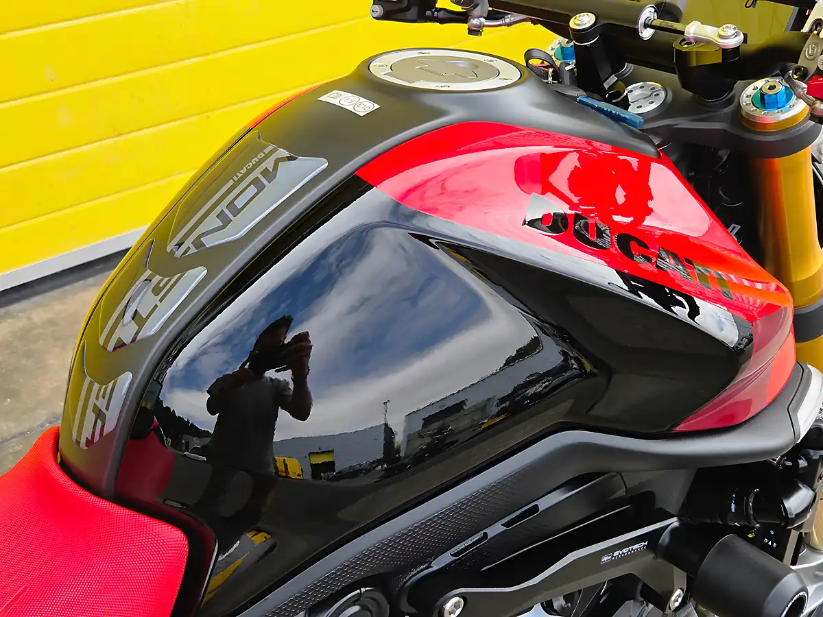 Used 2024 Ducati Monster Sp Black - Interior and Exterior details 10