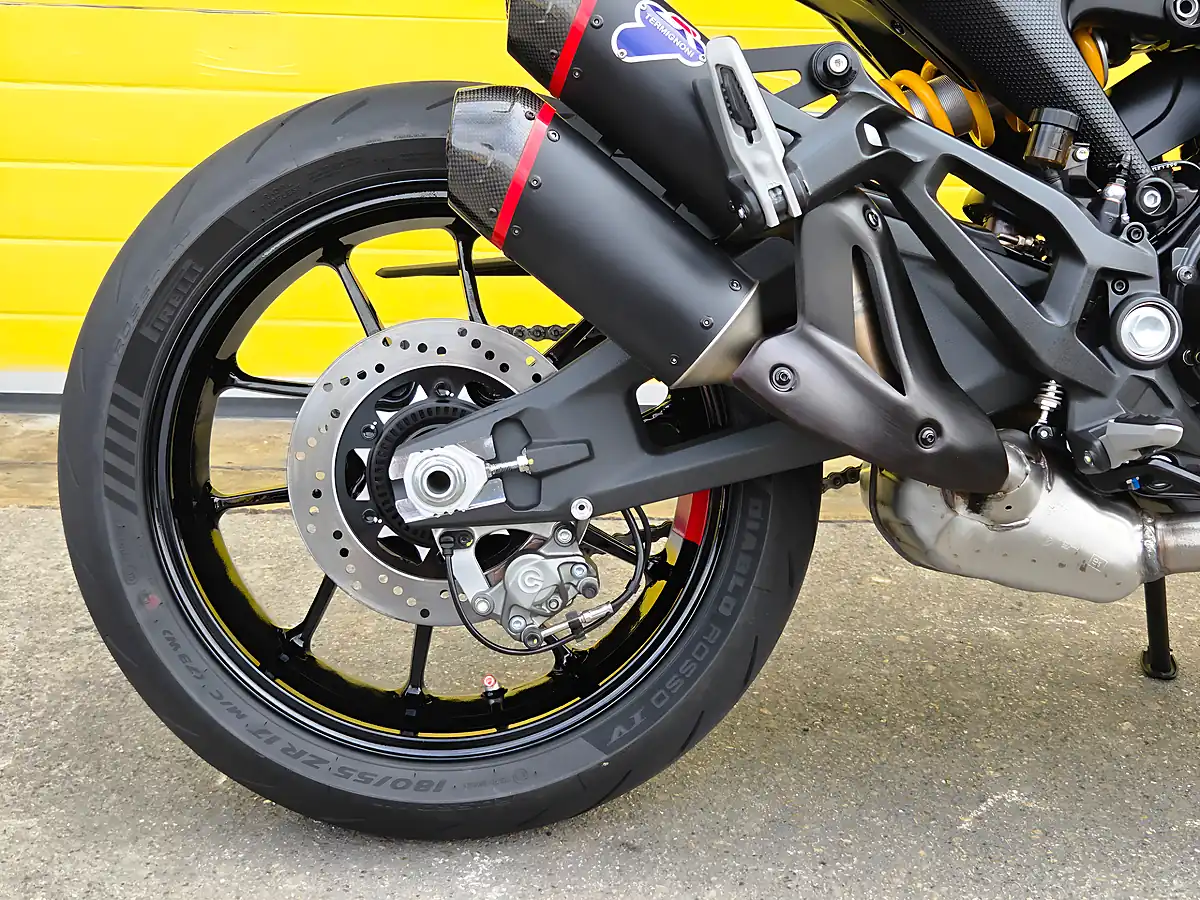 Used 2024 Ducati Monster Sp Black - Interior and Exterior details 6