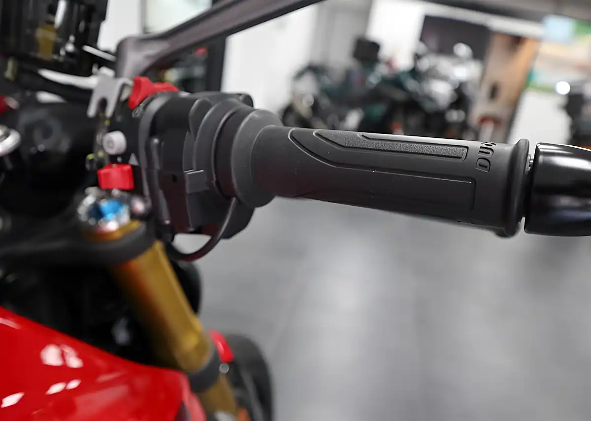 Used 2024 Ducati Monster Sp Black - Interior and Exterior details 10