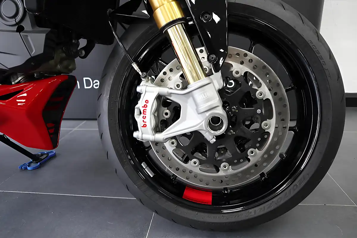 Used 2024 Ducati Monster Sp Black - Interior and Exterior details 11