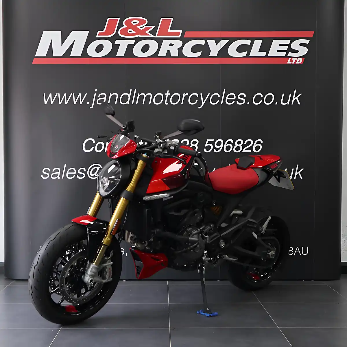 Used 2024 Ducati Monster Sp Black - Interior and Exterior details 4
