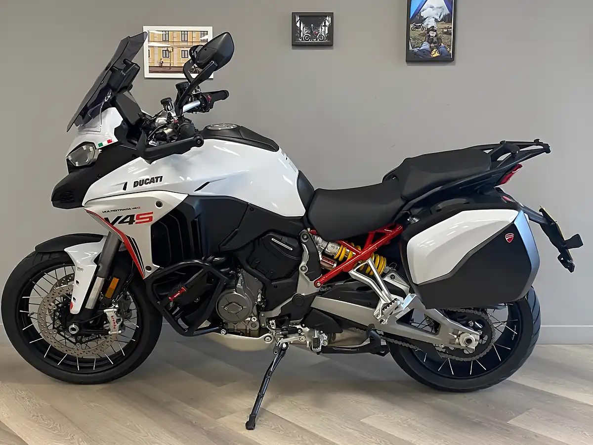 Used 2024 Ducati Multi V4s Radar Spok - Interior and Exterior details 2