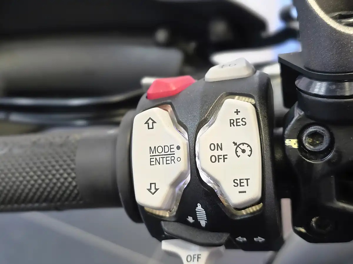 Used 2024 Ducati Multistrada V2 S Multi-Coloured - Interior and Exterior details 14
