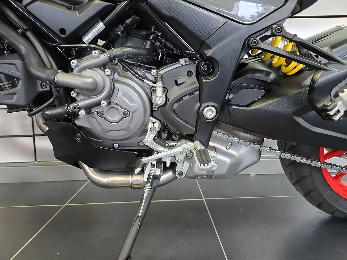 Used 2024 Ducati Multistrada V2 S Multi-Coloured - Interior and Exterior details 19