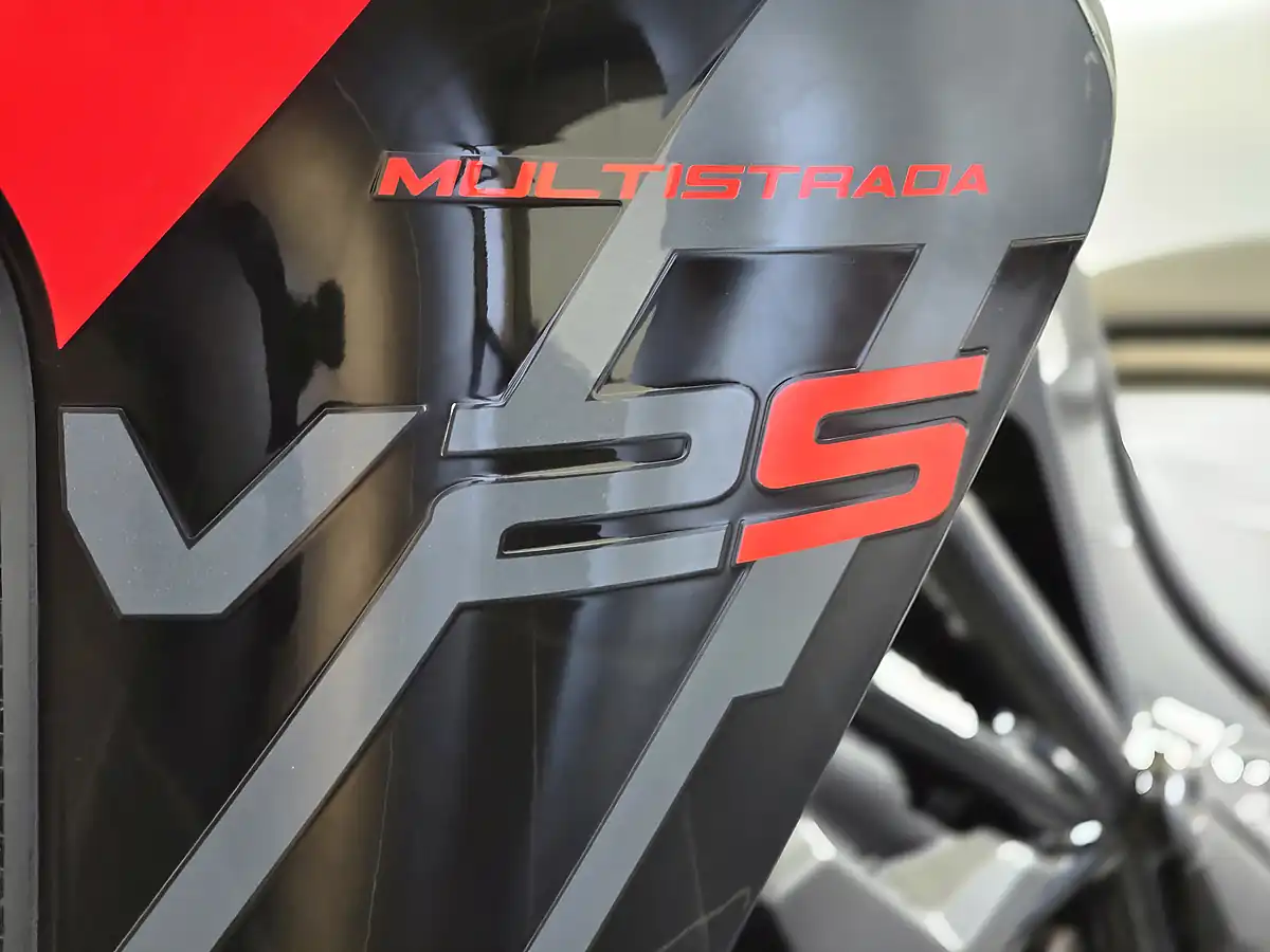 Used 2024 Ducati Multistrada V2 S Multi-Coloured - Interior and Exterior details 20