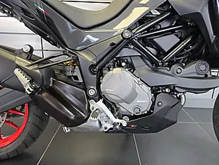 Used 2024 Ducati Multistrada V2 S Multi-Coloured - Interior and Exterior details 6