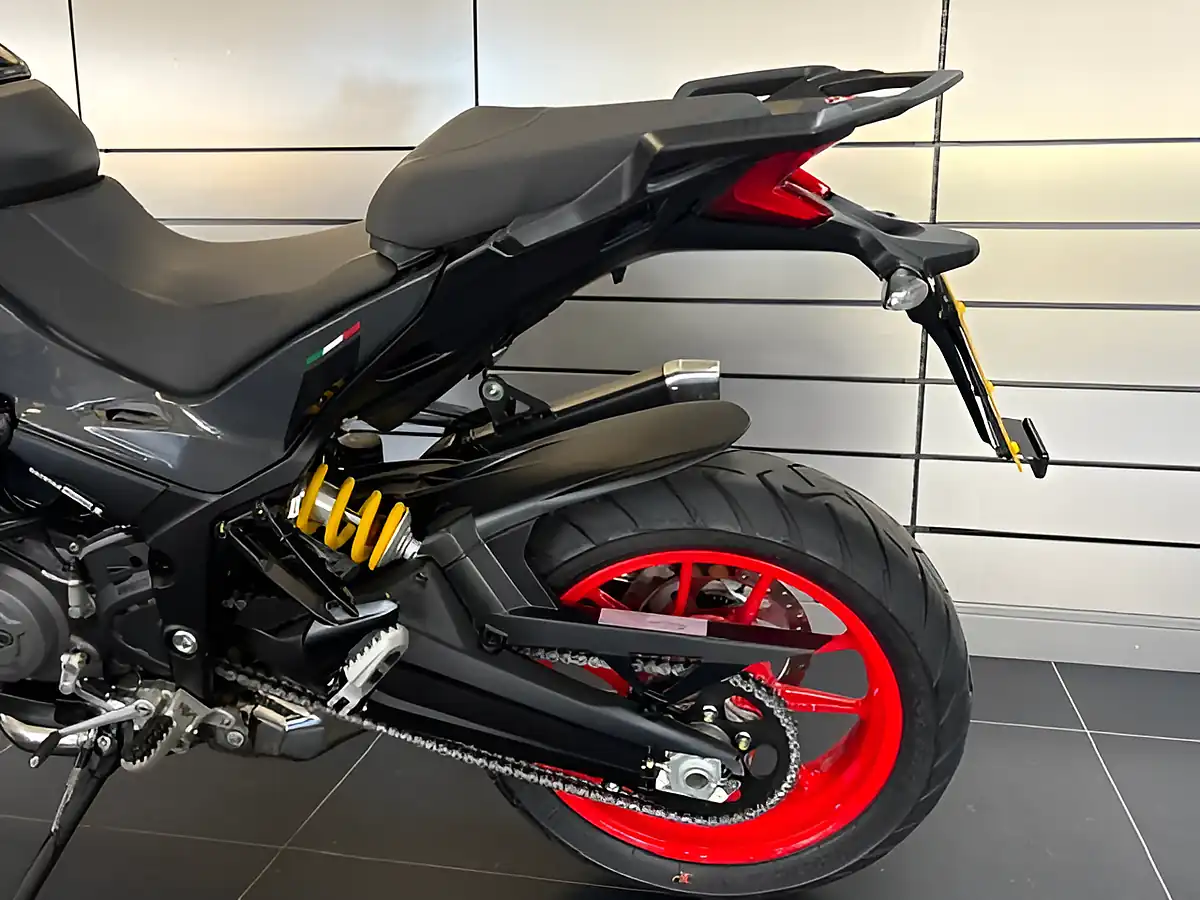 Used 2024 Ducati Multistrada V2 S Multi-Coloured - Interior and Exterior details 10