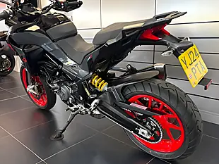 Used 2024 Ducati Multistrada V2 S Multi-Coloured - Interior and Exterior details 11