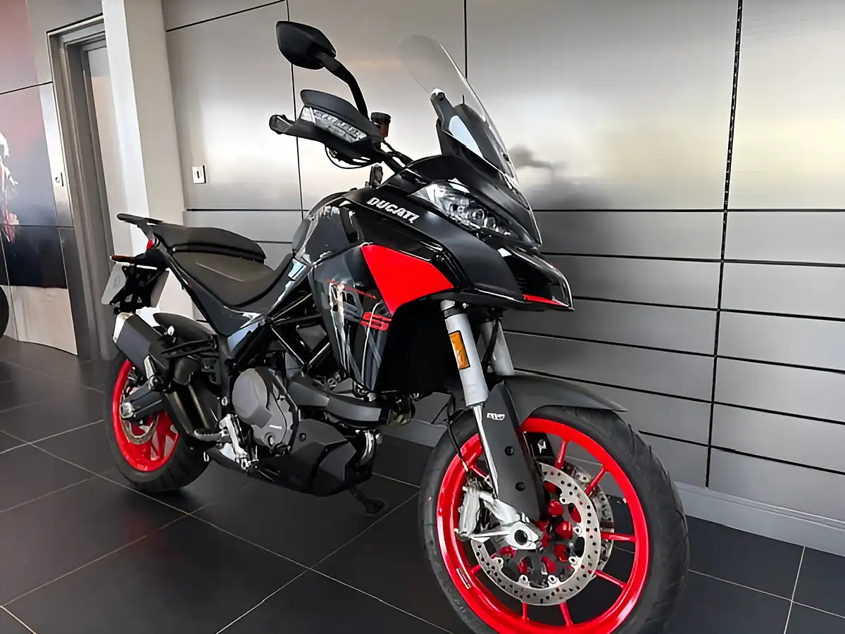 Used 2024 Ducati Multistrada V2 S Multi-Coloured - Interior and Exterior details 2