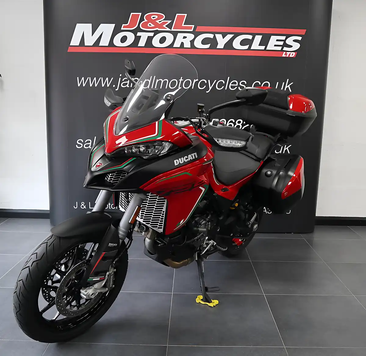 Used 2024 Ducati Multistrada V2 S Touring Red - Interior and Exterior details 5
