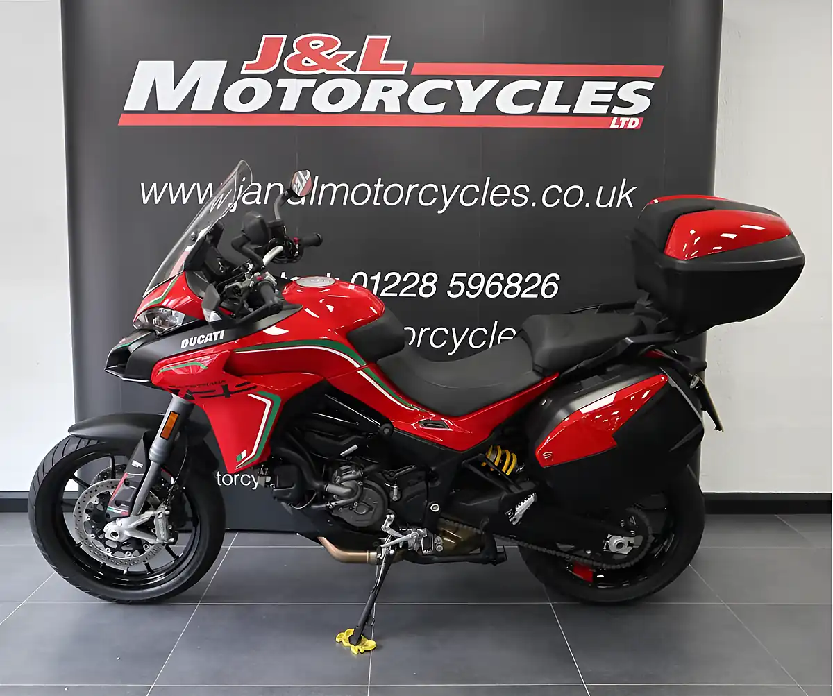 Used 2024 Ducati Multistrada V2 S Touring Red - Interior and Exterior details 6