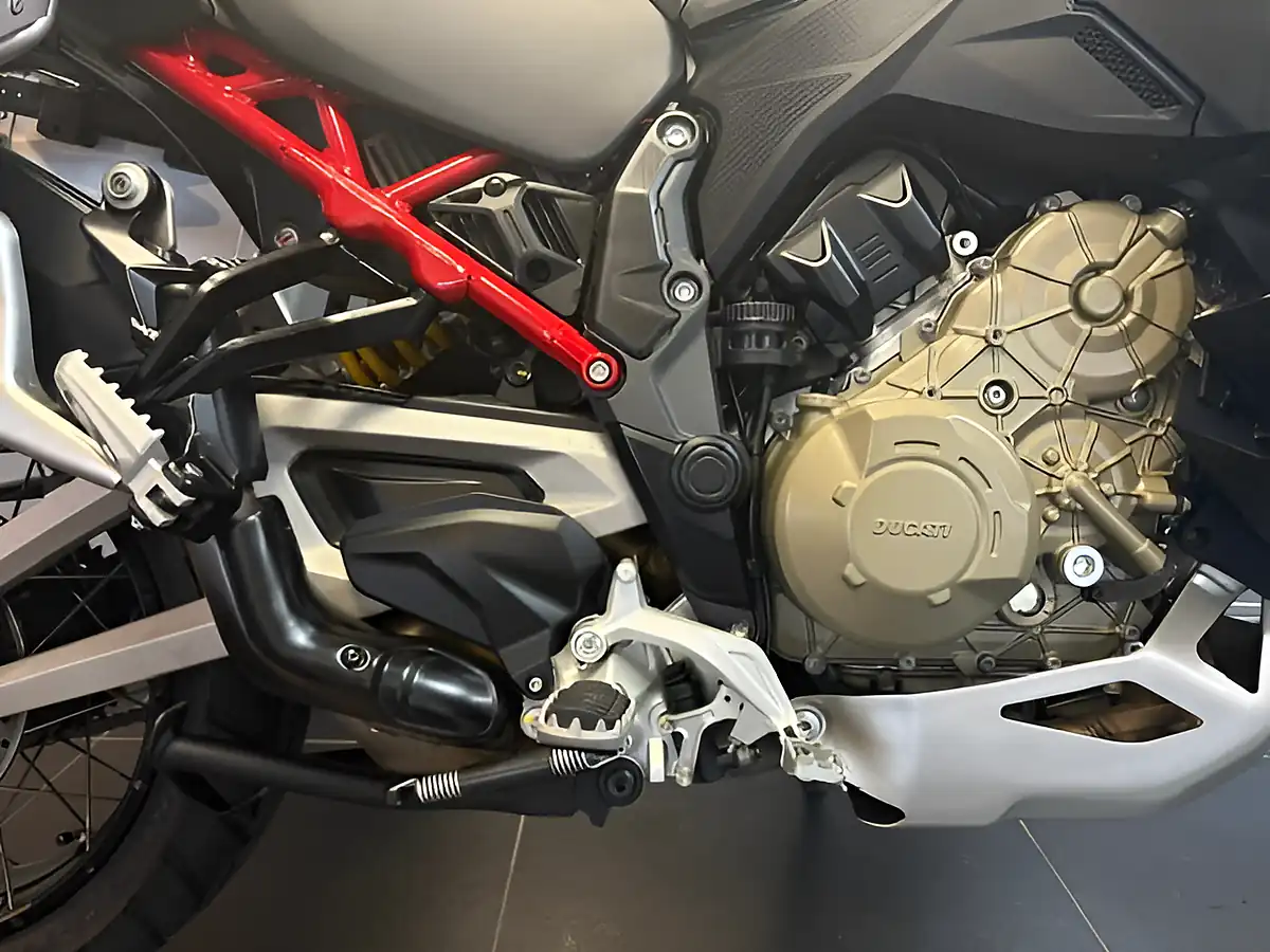 Used 2024 Ducati Multistrada V4 Rally Radar Multi-Coloured - Interior and Exterior details 14
