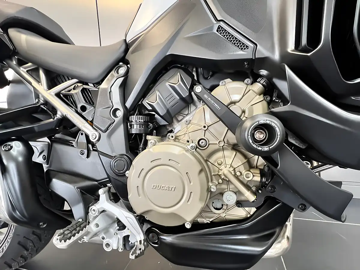 Used 2024 Ducati Multistrada V4 RS Multi-Coloured - Interior and Exterior details 12