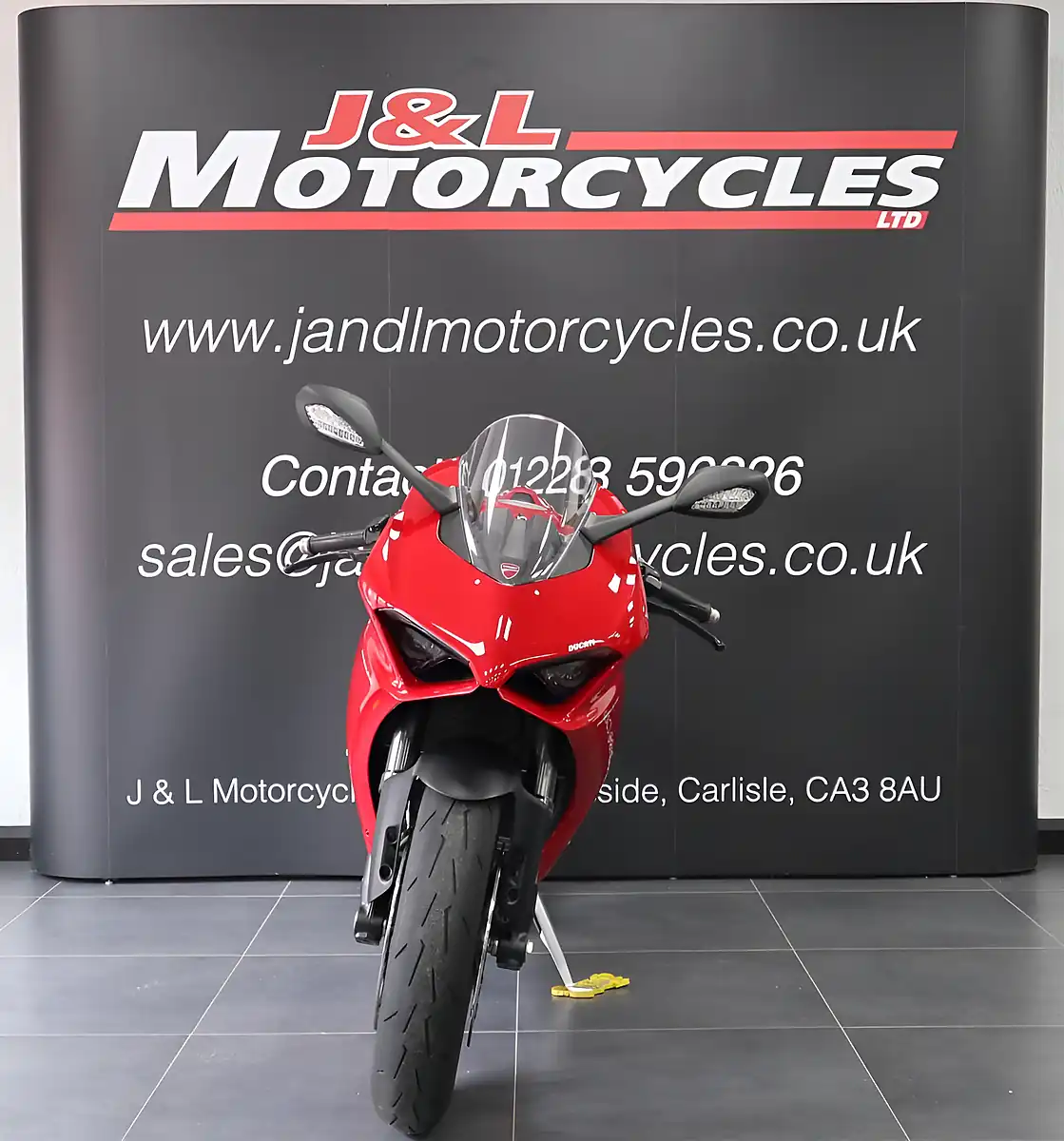 Used 2024 Ducati Panigale V2 Red - Interior and Exterior details 4