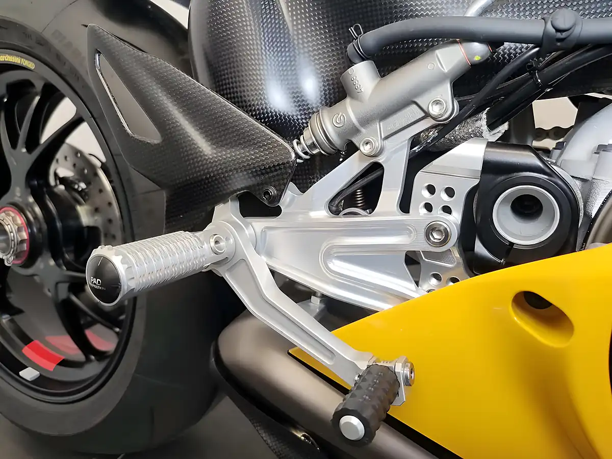 Used 2024 Ducati Panigale V4 Bagnaia 2023 World Champion Replica Giallo Ducati - Interior and Exterior details 12