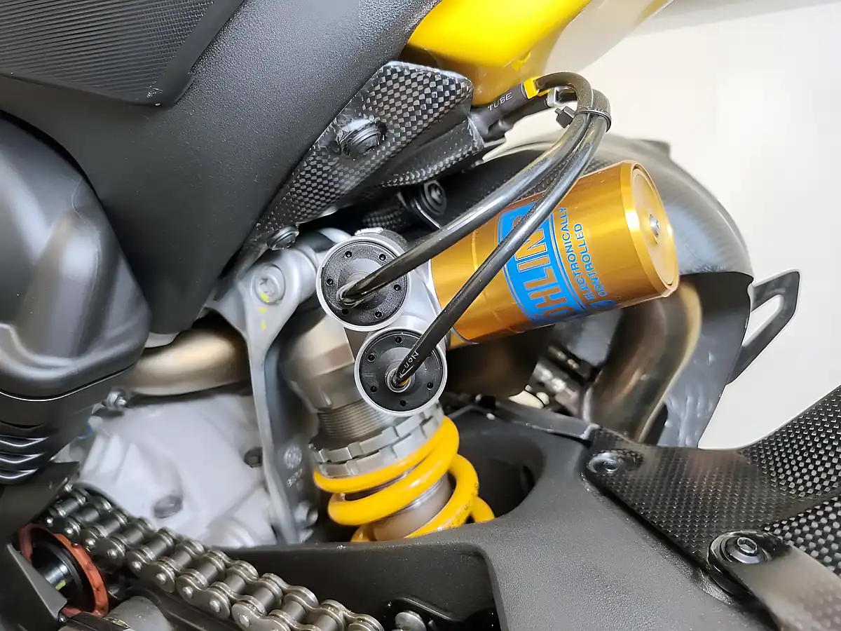 Used 2024 Ducati Panigale V4 Bagnaia 2023 World Champion Replica Giallo Ducati - Interior and Exterior details 19