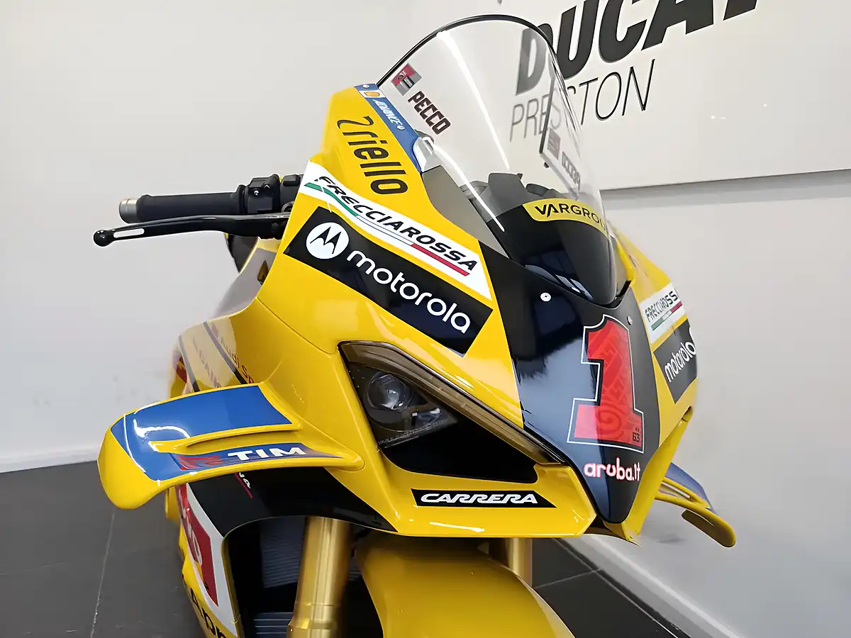Used 2024 Ducati Panigale V4 Bagnaia 2023 World Champion Replica Giallo Ducati - Interior and Exterior details 3