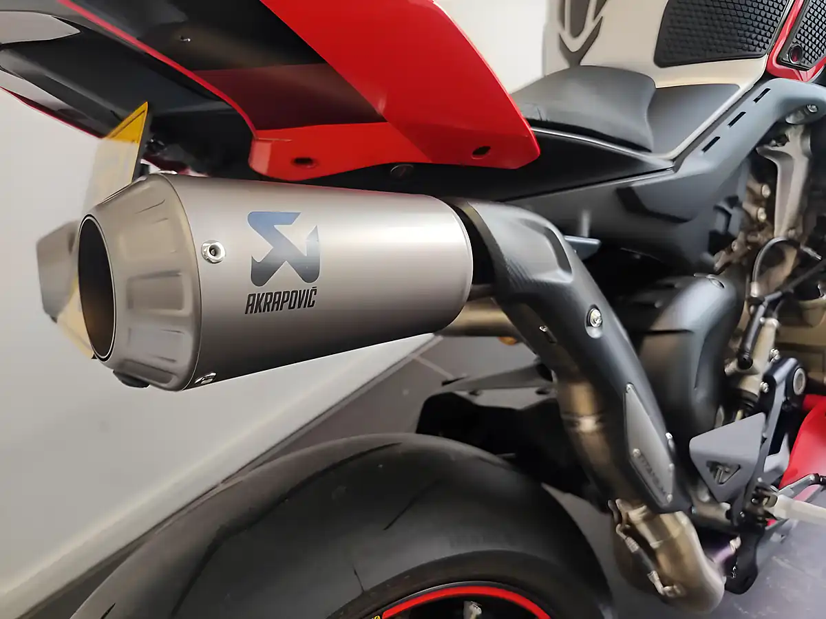 Used 2024 Ducati Panigale V4 R - Interior and Exterior details 13