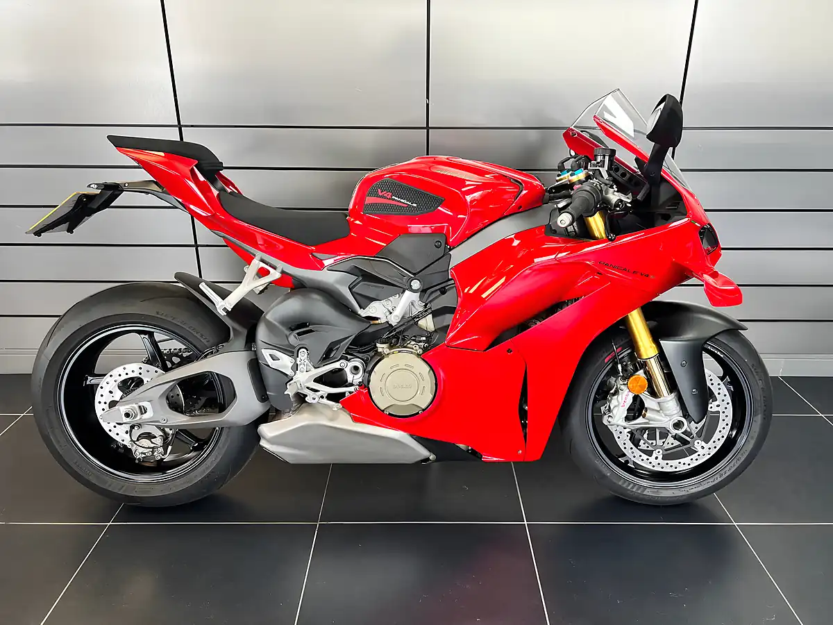 Used 2024 Ducati Panigale V4 S Red - Front View