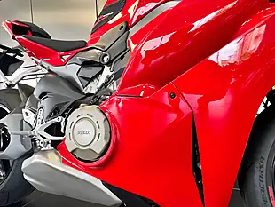 Used 2024 Ducati Panigale V4 S Red - Interior and Exterior details 10