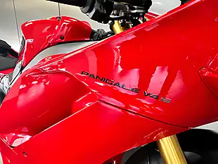 Used 2024 Ducati Panigale V4 S Red - Interior and Exterior details 11