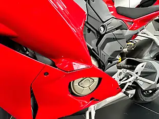 Used 2024 Ducati Panigale V4 S Red - Interior and Exterior details 19
