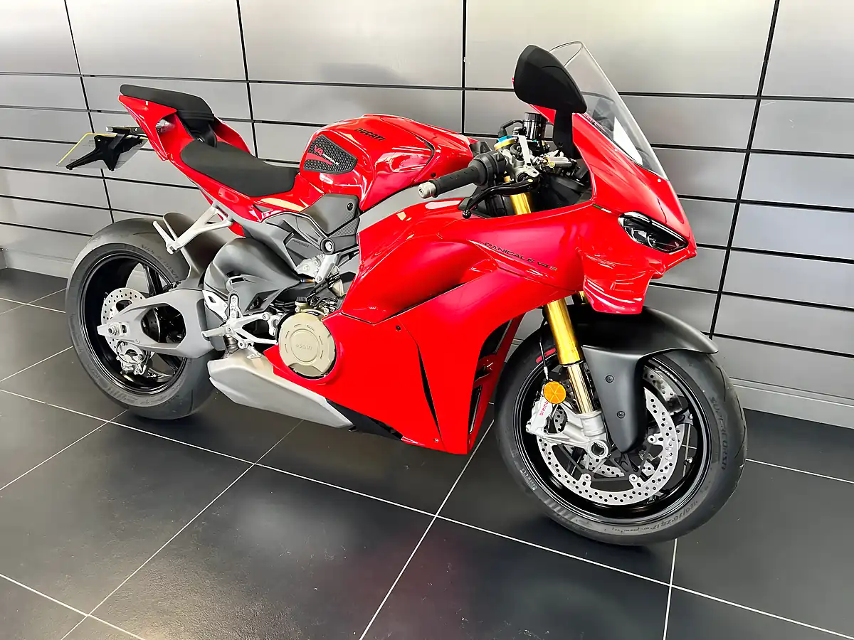 Used 2024 Ducati Panigale V4 S Red - Interior and Exterior details 2