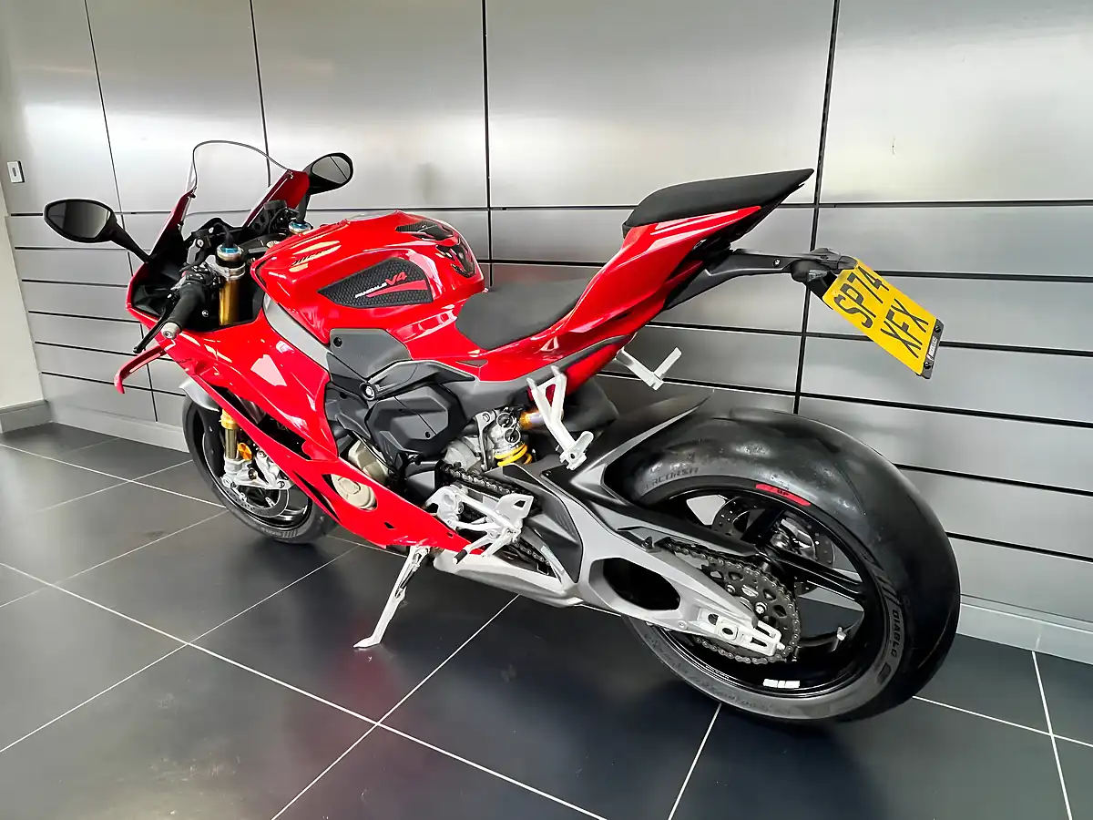 Used 2024 Ducati Panigale V4 S Red - Interior and Exterior details 5
