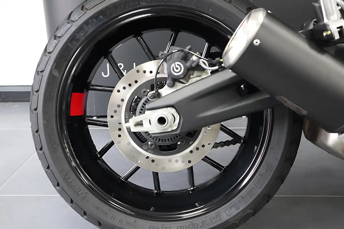 Used 2024 Ducati Scrambler Icon Red Red - Interior and Exterior details 9