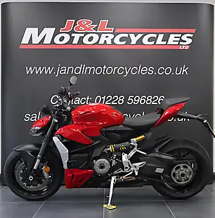 Used 2024 Ducati Streetfighter V2 Red - Interior and Exterior details 6
