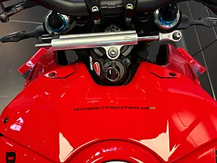 Used 2024 Ducati Streetfighter V4 S Red - Interior and Exterior details 16